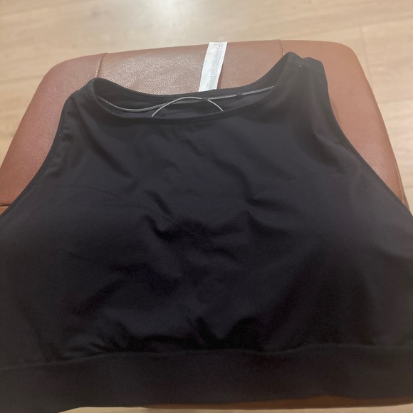 Fabletics High-Neck Sports Bra Size 3X | Black Racerback Activewear Top
⸻ - Picture 14 of 15